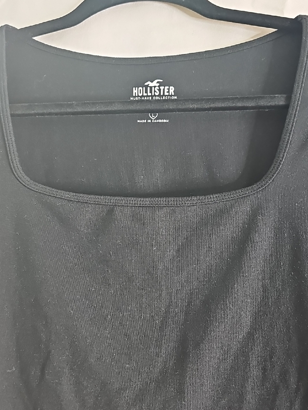 Hollister Black Long-Sleeve Square-Neck Crop Top - Picture 2 of 3